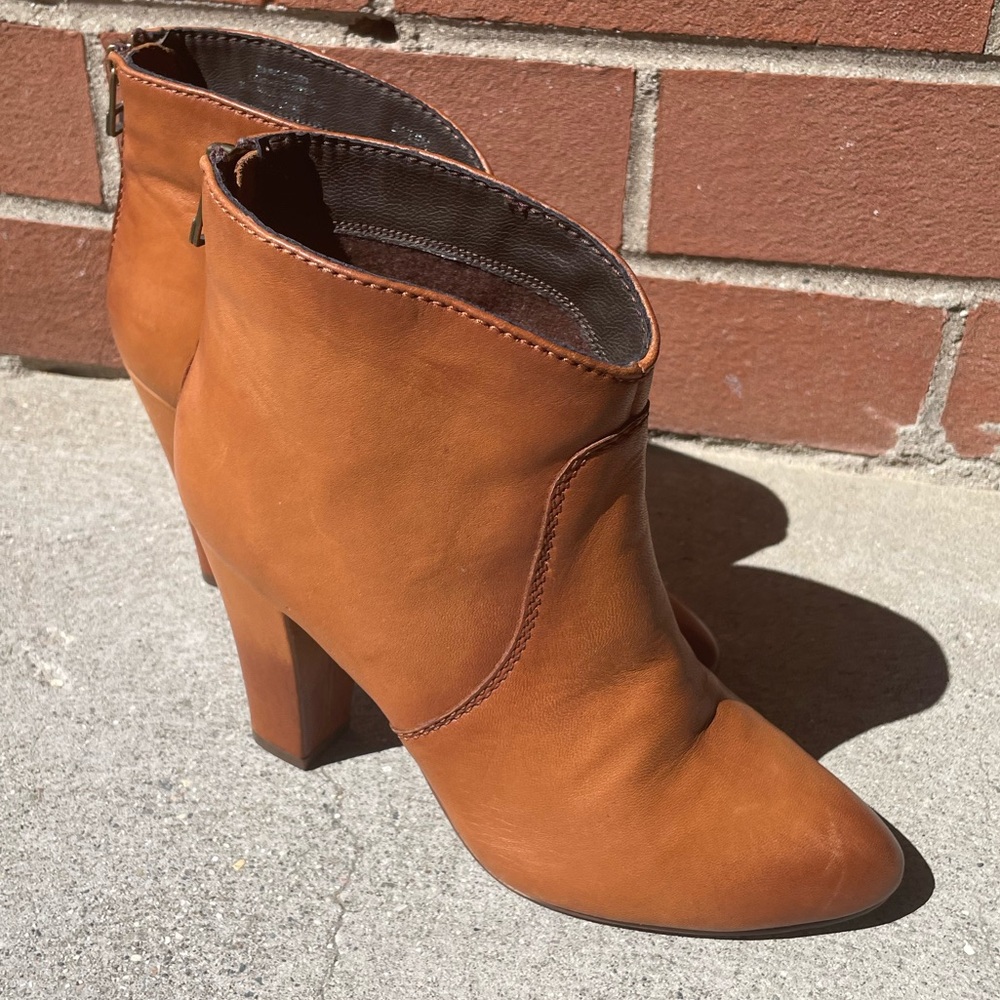 Steve Madden leather boots